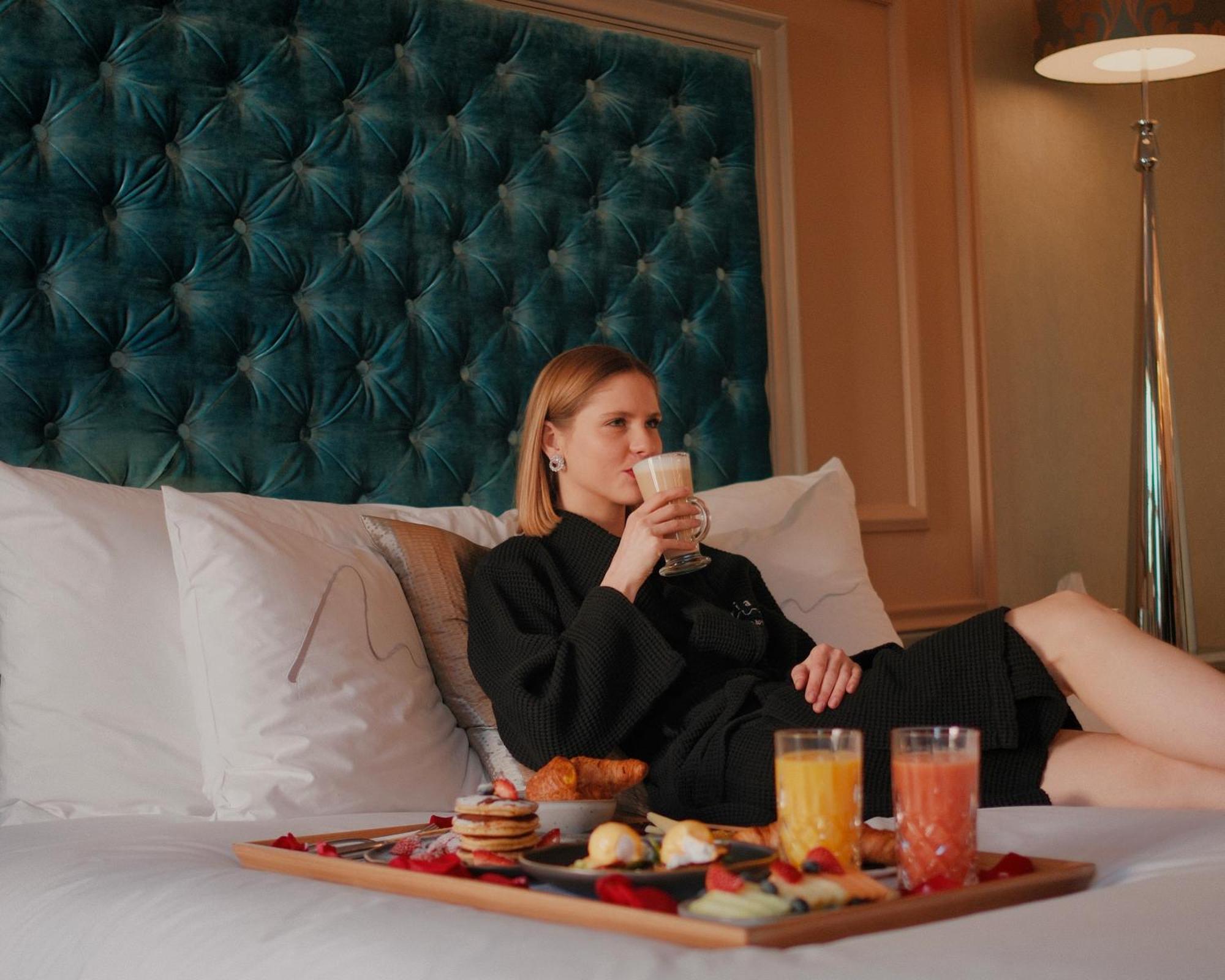 Aria Signature - King Room with Sofa,1403772161:JPEG