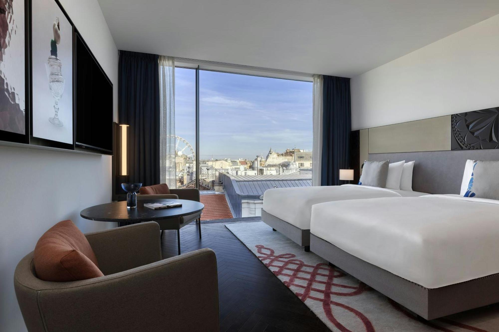 Contemporary Twin Room Two Twin Beds Street View