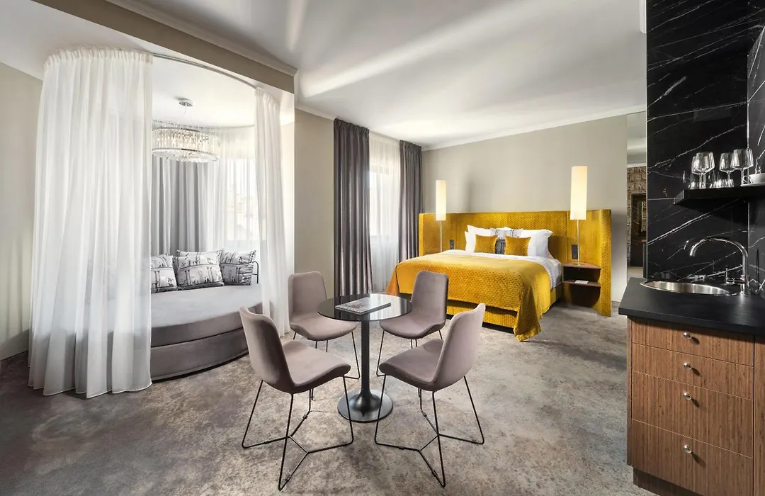 Mamaison Hotel Chain Bridge Budapest-1