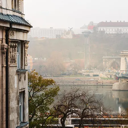 Mamaison Hotel Chain Bridge Budapest-3